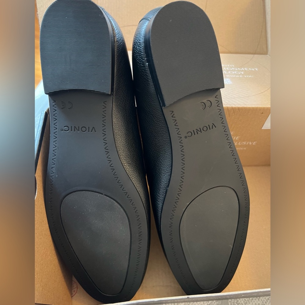 NEW IN BOX, VIONIC WILLA II LOAFER, 7.5M - Picture 4 of 8
